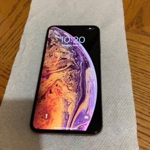 iPhone XS Gold Unlocked